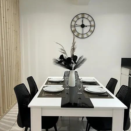 Centre Avec Garage - Parking アパート *